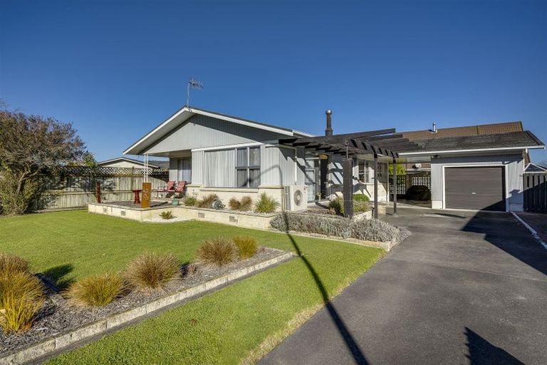 Photo of property in 24 Kent Terrace, Taradale, Napier, 4112