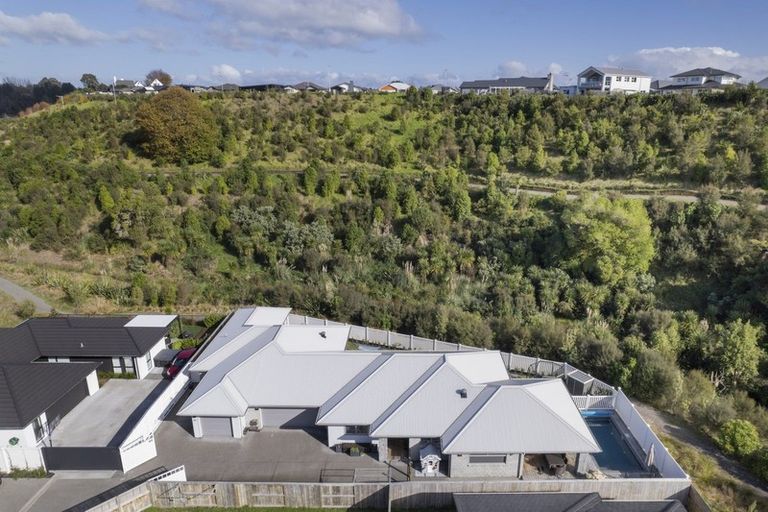 Photo of property in 86 Pakanga Grove, Pyes Pa, Tauranga, 3112