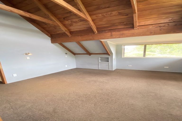 Photo of property in 1/61 Sylvia Road, Hillcrest, Auckland, 0627