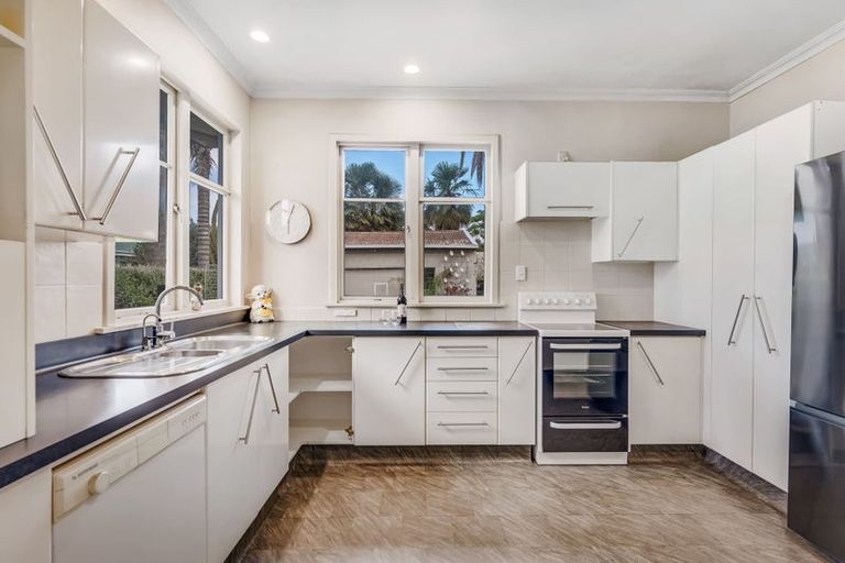 Photo of property in 168 Kennedy Road, Marewa, Napier, 4110