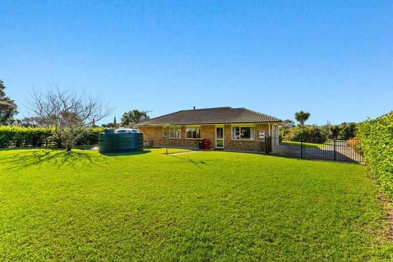 Photo of property in 7 Omana Avenue, Shelly Beach, Helensville, 0874