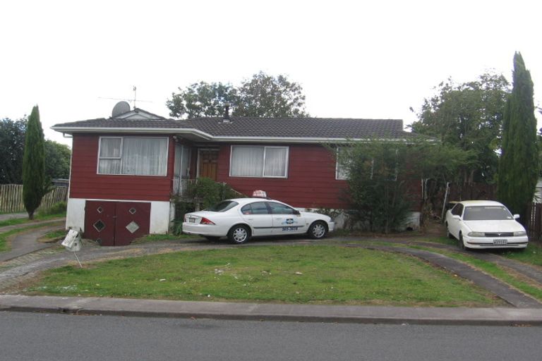 Photo of property in 9 Kelman Road, Kelston, Auckland, 0602