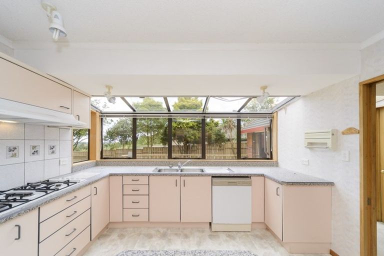 Photo of property in 62 Pacific Drive, Fitzherbert, Palmerston North, 4410