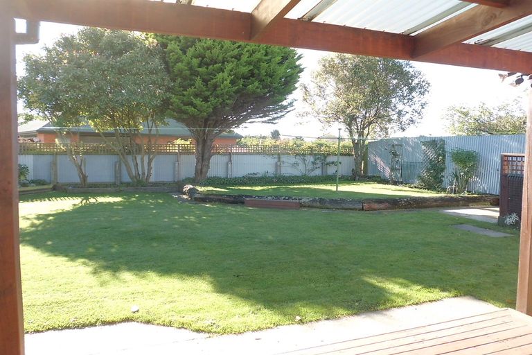 Photo of property in 17 Richard Pearse Drive, Temuka, 7920