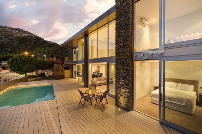 Photo of property in 9 Stewart Street, Frankton, Queenstown, 9300