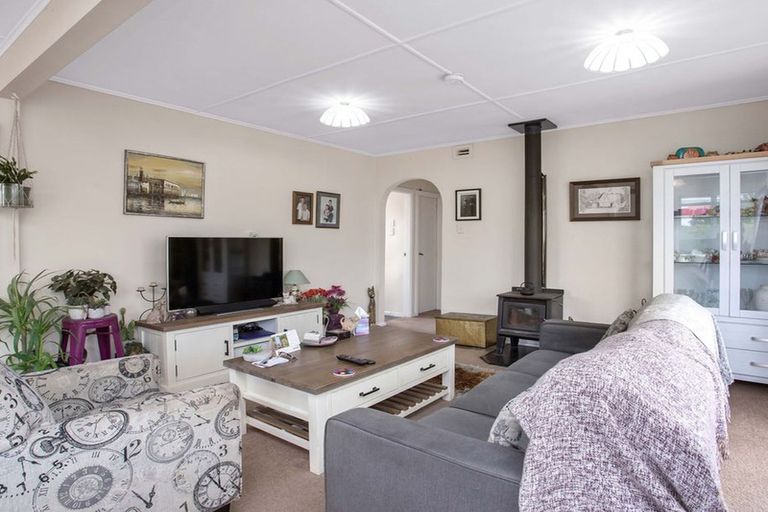 Photo of property in 80 Akaroa Street, Kaiapoi, 7630