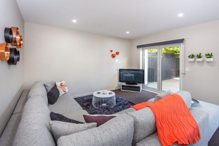 Photo of property in 535 Barbadoes Street, Edgeware, Christchurch, 8013