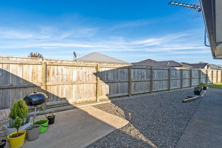 Photo of property in 17 Maple Grove, Solway, Masterton, 5810