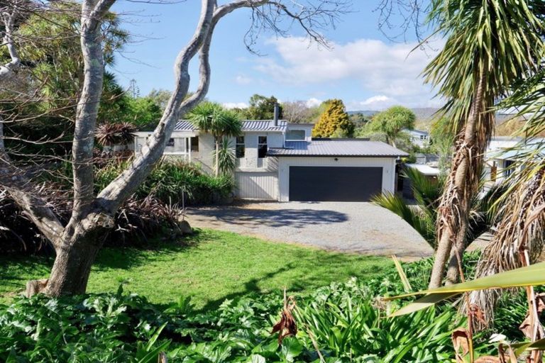 Photo of property in 11 Ruru Road, Otaihanga, Paraparaumu, 5036