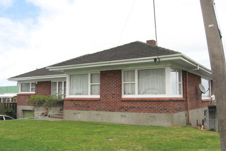 Photo of property in 137 Brunton Crescent, Thames, 3500