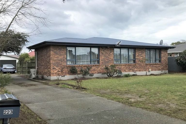 Photo of property in 223 Mairehau Road, Burwood, Christchurch, 8083