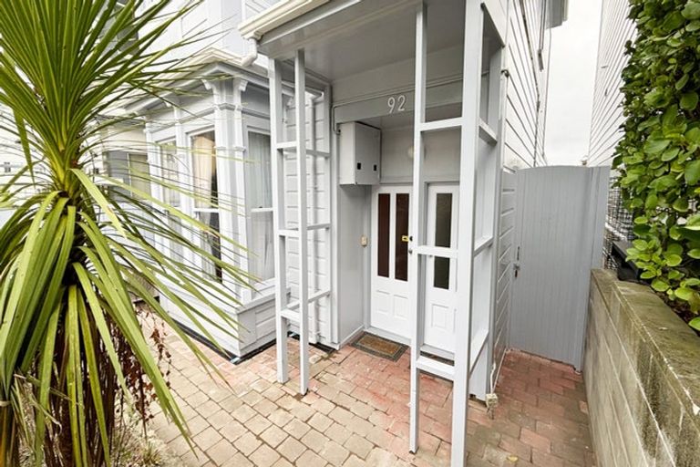 Photo of property in 92 Austin Street, Mount Victoria, Wellington, 6011