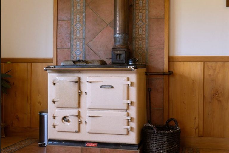 Photo of property in 327 Wanganui Flat Road, Harihari, 7884