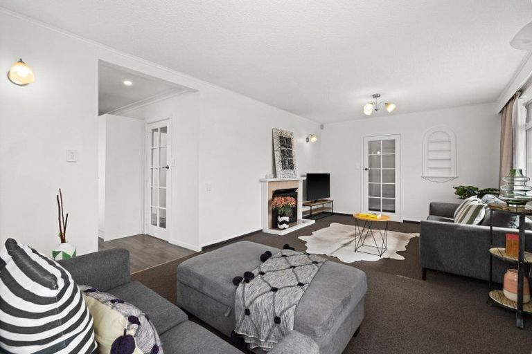 Photo of property in 39 Lipscombe Crescent, Havelock North, 4130