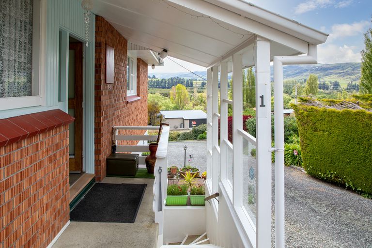 Photo of property in 1 Edinburgh Street, Roxburgh, 9500