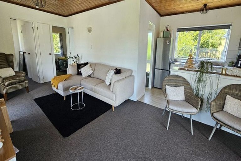 Photo of property in 12 Cove Road, Waipu, 0510