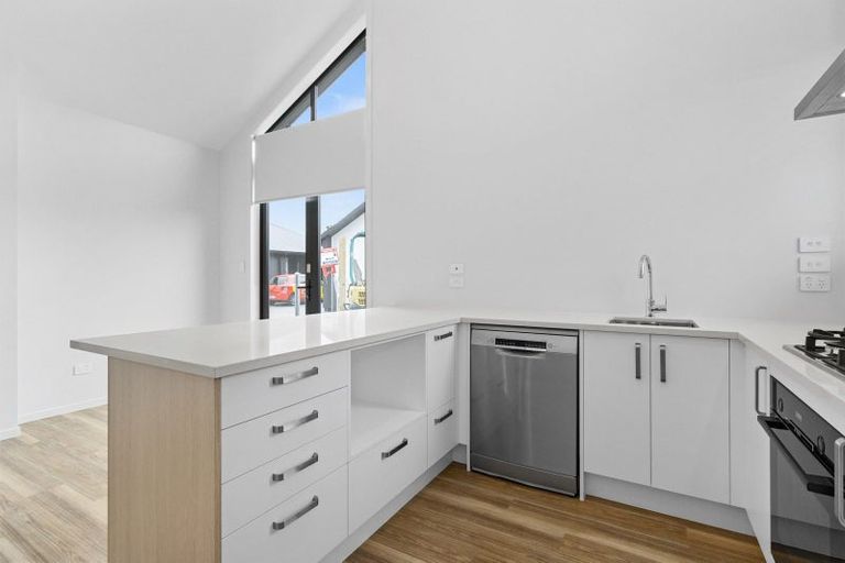 Photo of property in 3/4 Duncan Road, Saint Andrews, Hamilton, 3200