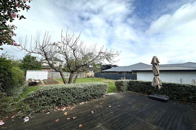 Photo of property in 39 Hinemoa Street, Spreydon, Christchurch, 8024