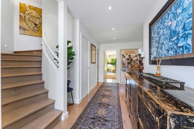 Photo of property in 2/20 Gulf View Road, Murrays Bay, Auckland, 0630