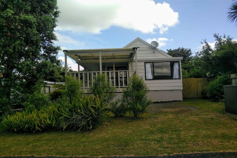 Photo of property in 4 Balmore Place, Wattle Downs, Auckland, 2103