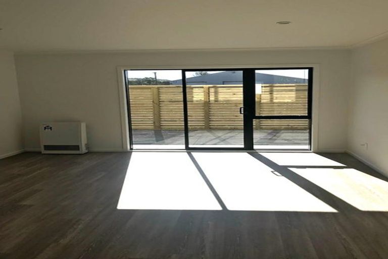 Photo of property in 14/9 Surrey Street, Tawa, Wellington, 5028