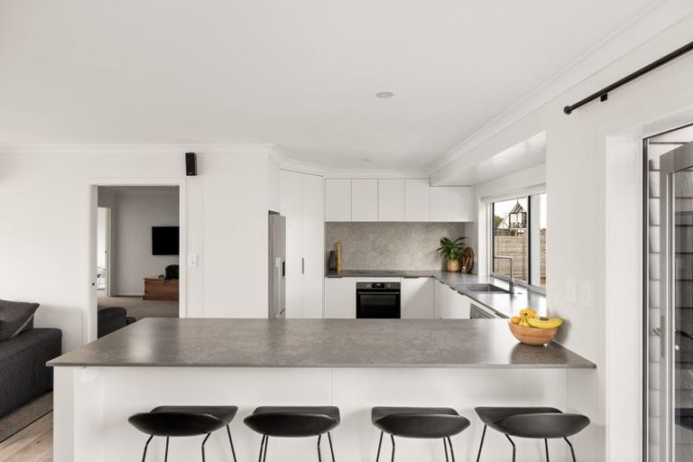 Photo of property in 33 Upland Street, Brookfield, Tauranga, 3110