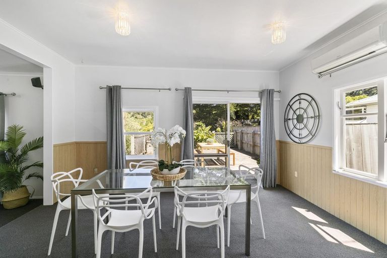 Photo of property in 46 Moores Valley Road, Wainuiomata, Lower Hutt, 5014