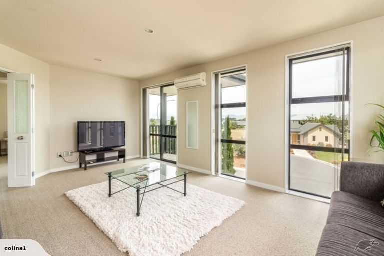 Photo of property in 7 Stoneleigh Green, Parklands, Christchurch, 8083