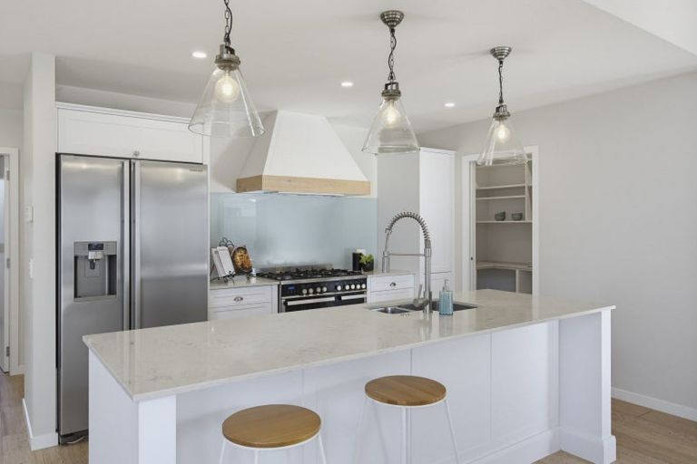 Photo of property in 9 Taranui Way, Paraparaumu Beach, Paraparaumu, 5032