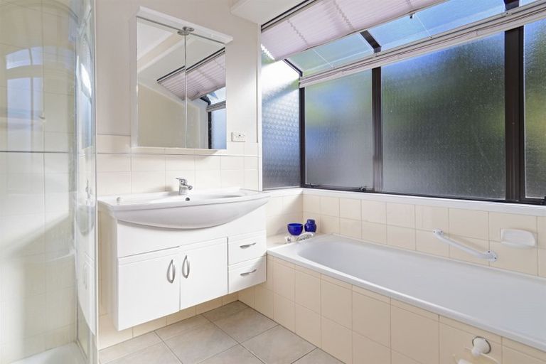 Photo of property in 11a Cooneys Drive, Matua, Tauranga, 3110