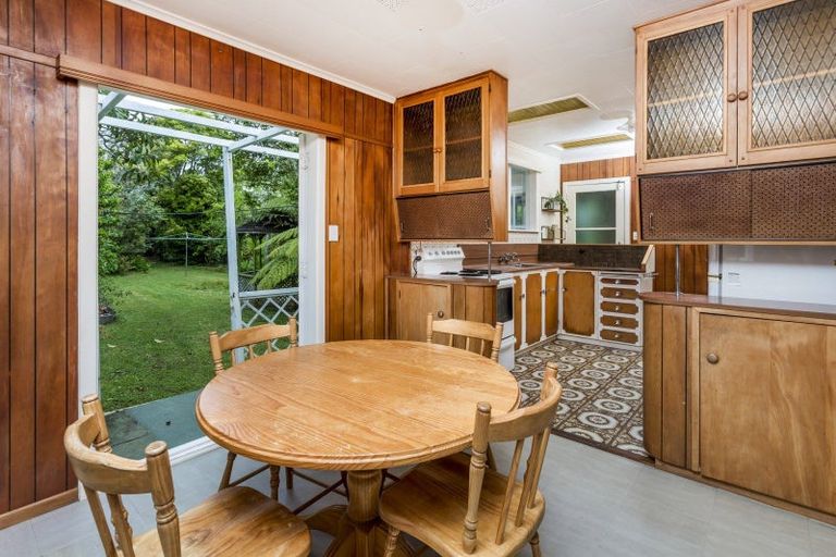 Photo of property in 12 Outlook Road, Greenhithe, Auckland, 0632