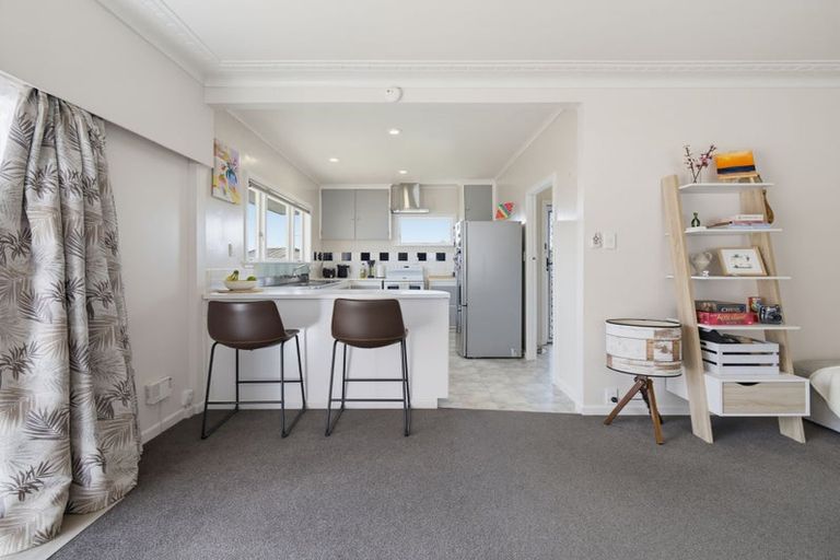 Photo of property in 37 Hooper Avenue, Pukekohe, 2120
