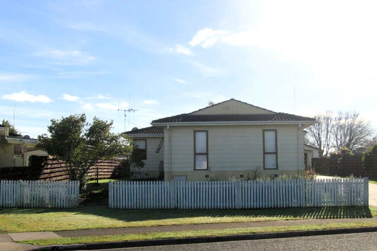 Photo of property in 10 Sheila Place, Dinsdale, Hamilton, 3204