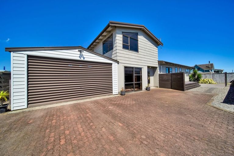 Photo of property in 7 Green Lane, Hawera, 4610