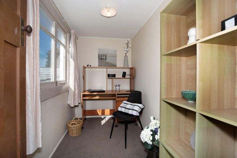 Photo of property in 6 Aorangi Street, Feilding, 4702