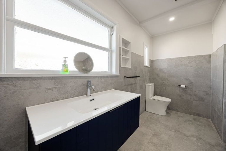 Photo of property in 4 Mount View Road, Melville, Hamilton, 3206