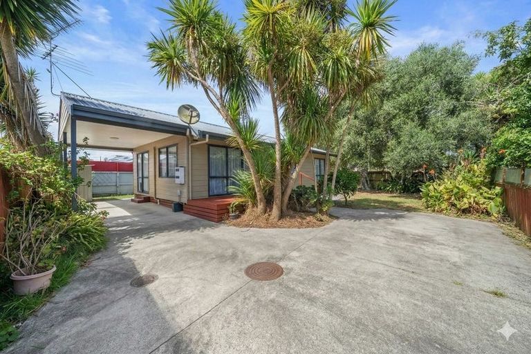 Photo of property in 5a Greenhaven Avenue, Opaheke, Papakura, 2113