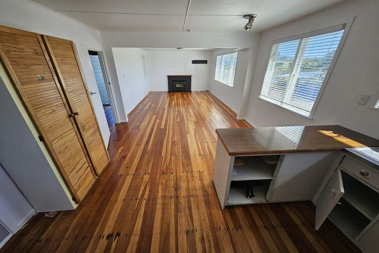 Photo of property in 88 Castor Crescent, Cannons Creek, Porirua, 5024