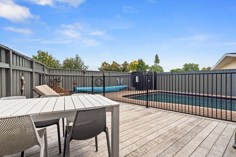 Photo of property in 2 Morrow Avenue, St Andrews, Hamilton, 3200