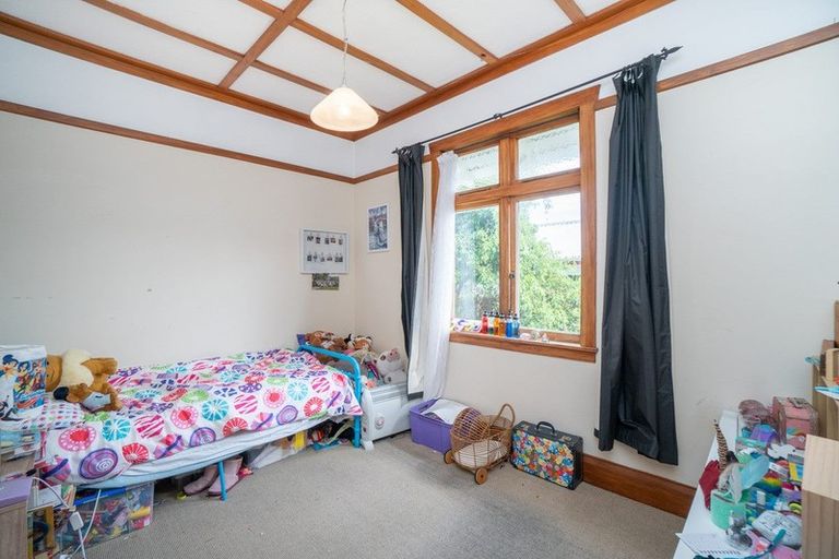 Photo of property in 25 Tiller Close, Kelvin Grove, Palmerston North, 4414