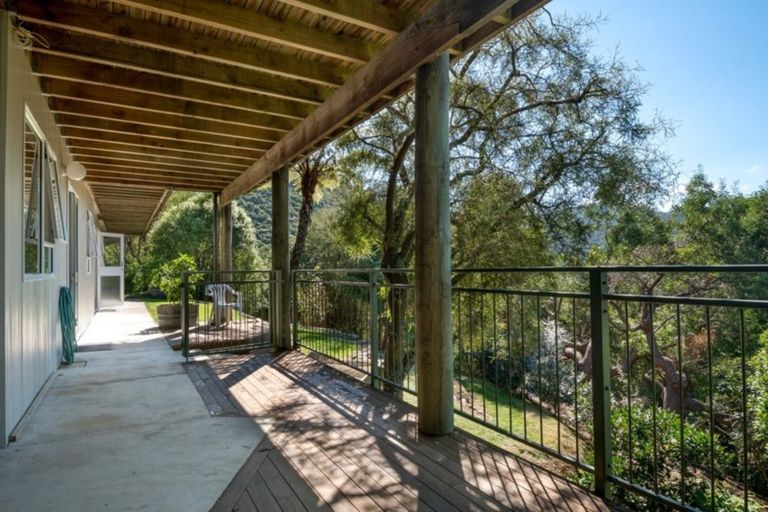 Photo of property in 39 Tirimoana Terrace, Anakiwa, Picton, 7281