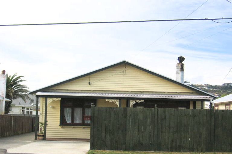 Photo of property in 54 Kauri Street, Miramar, Wellington, 6022