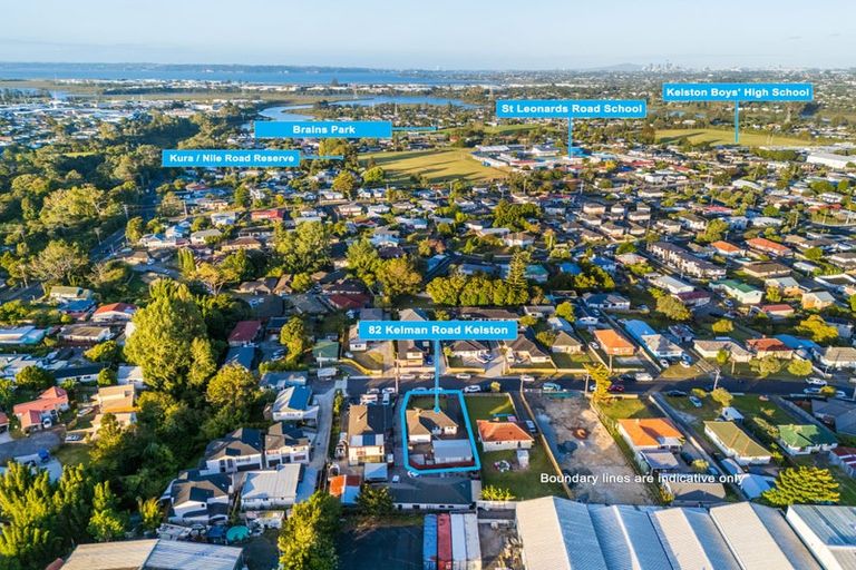 Photo of property in 82 Kelman Road, Kelston, Auckland, 0602