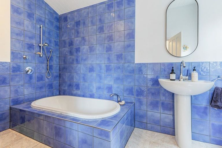 Photo of property in 262 Glengarry Road, Glen Eden, Auckland, 0602