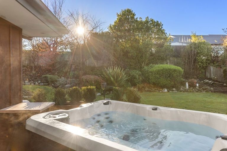 Photo of property in 27 Kingston Street, Albert Town, Wanaka, 9305