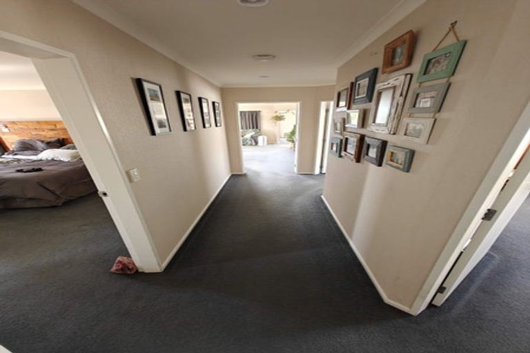 Photo of property in 167 Pacific Drive, Fitzherbert, Palmerston North, 4410