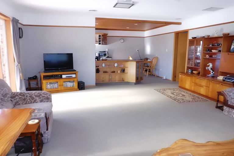 Photo of property in 17 Richard Pearse Drive, Temuka, 7920