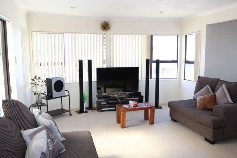 Photo of property in 2 Bluegum Place, Woodhill, Whangarei, 0110