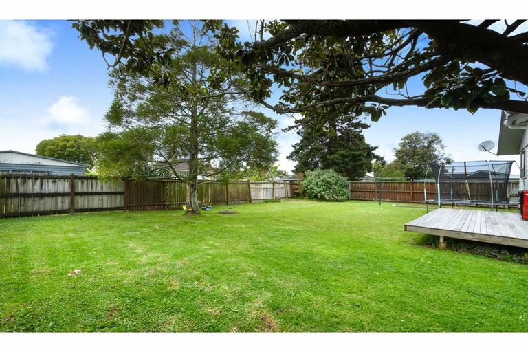 Photo of property in 99 Bruce Mclaren Road, Henderson, Auckland, 0612