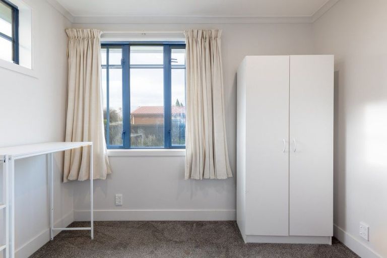 Photo of property in 17 Neill Street, Hornby, Christchurch, 8042